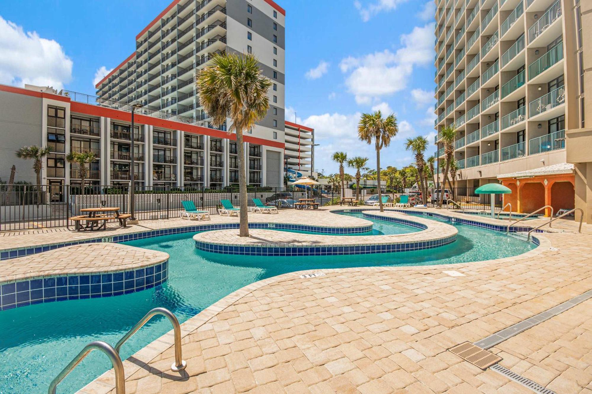 *updated Family Escape*pools, Hot Tubs, *