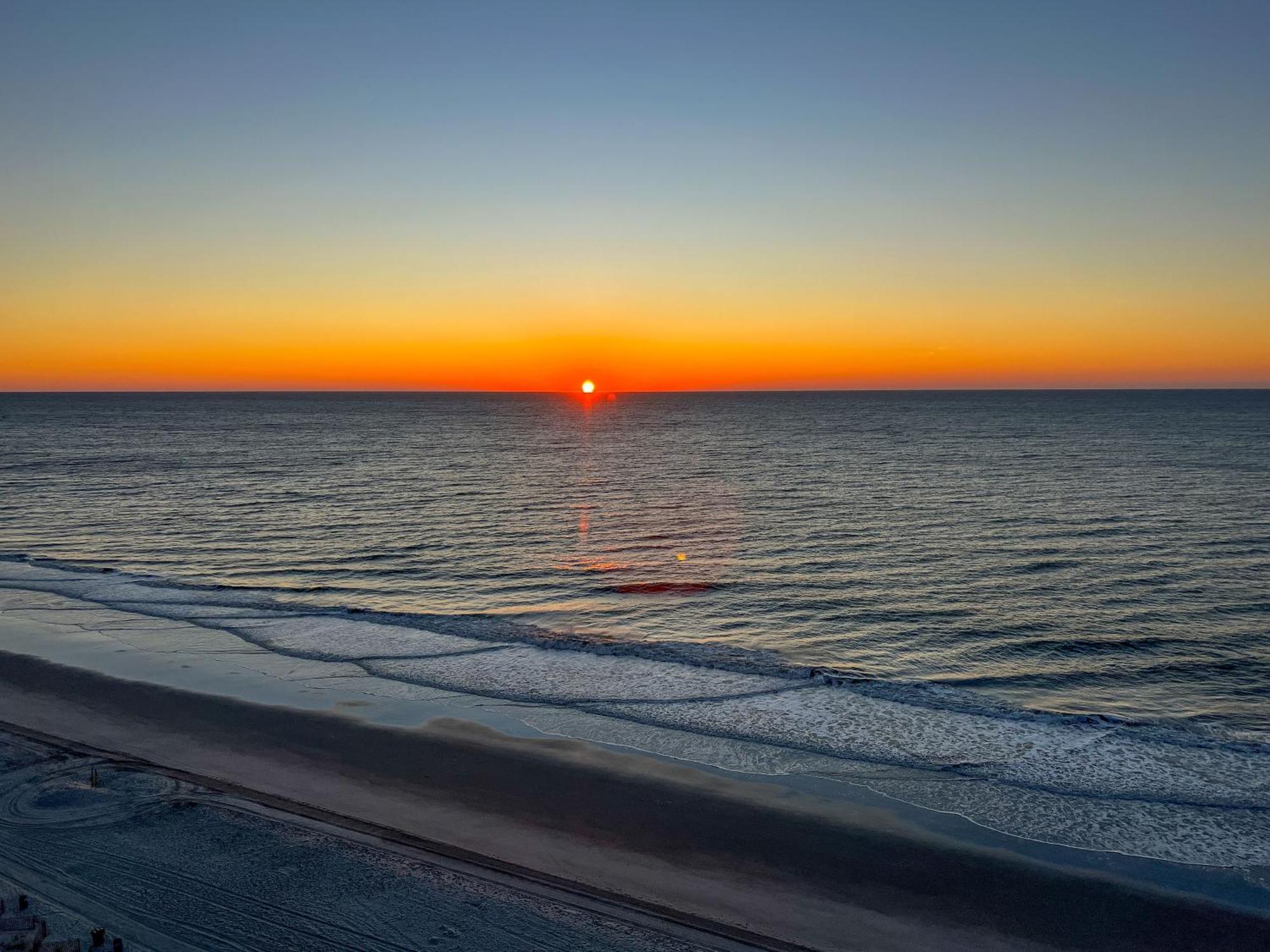 Breathtaking Oceanfront Atlantic View 1br In Myrtle Aparthotel