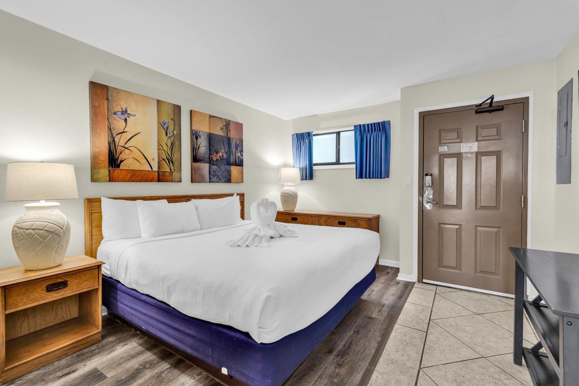 Oceanfront W Balcony King Bed Meridian Plaza Apartment