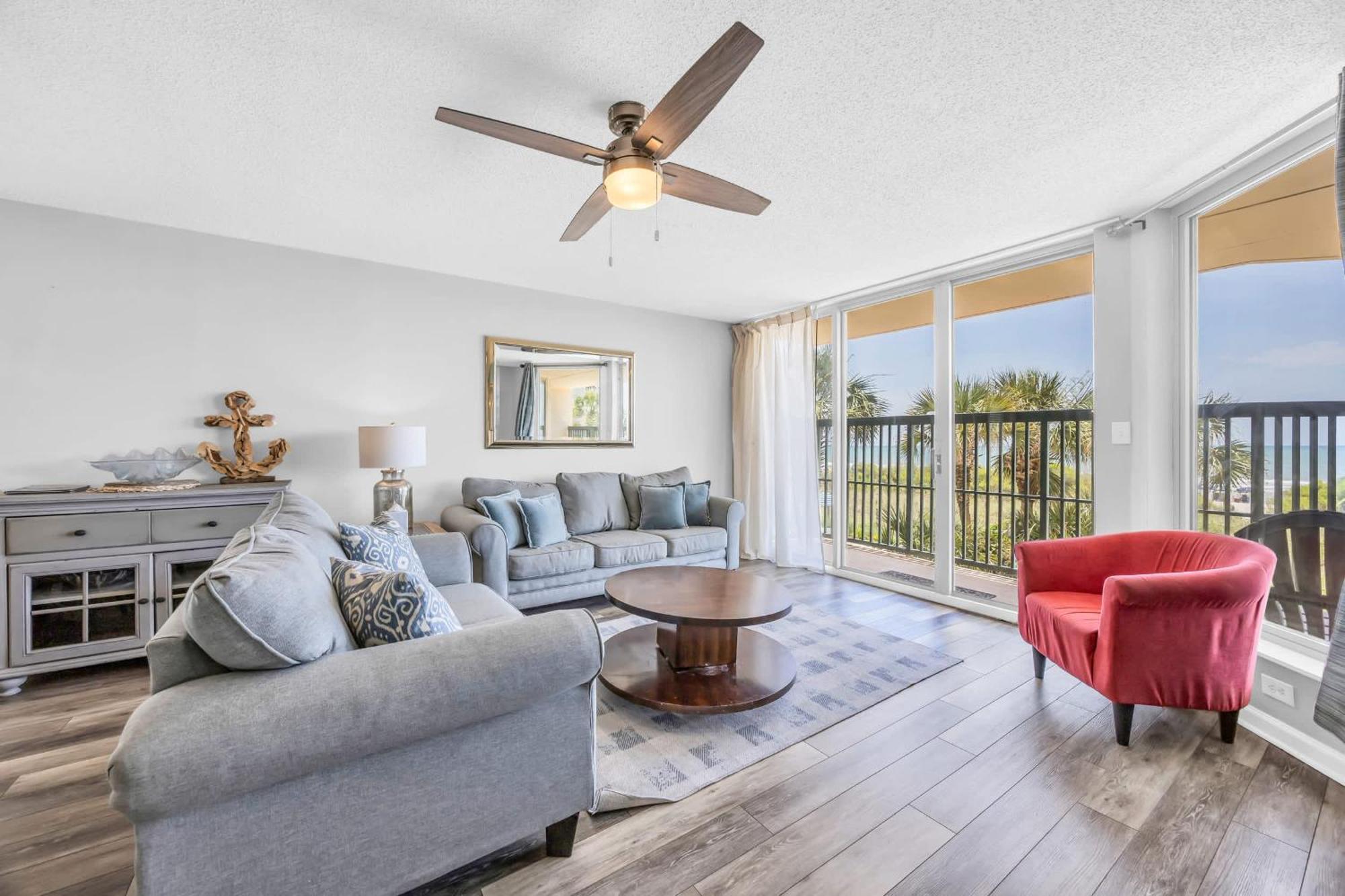 The Jewel New Oceanfront Luxury W Huge Balcony