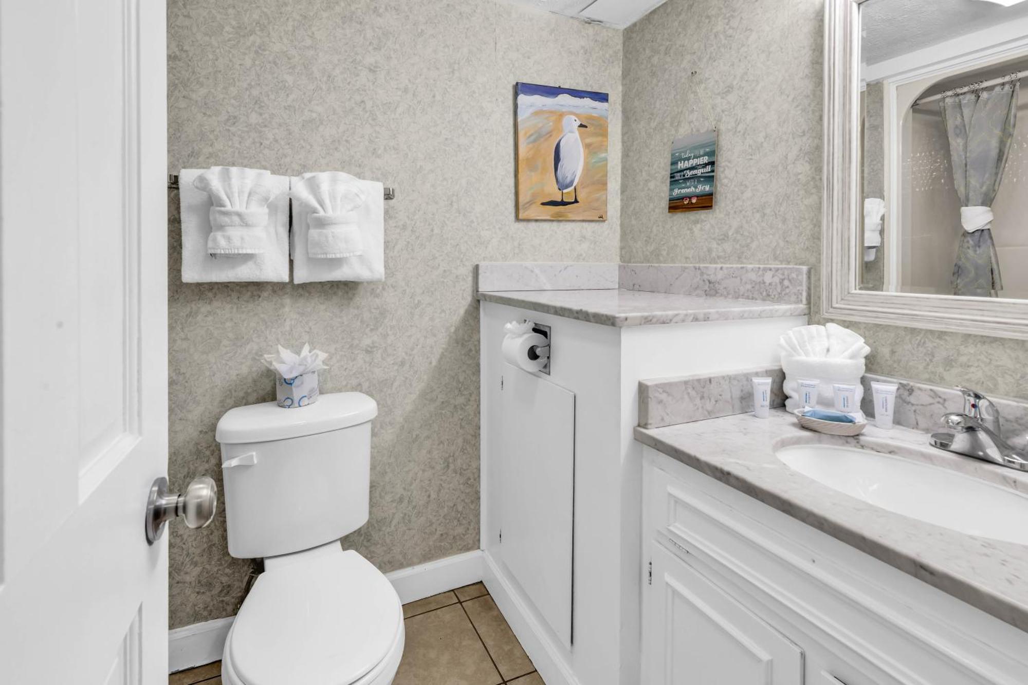 Apartment The Beachside Dacha - Lock-out 2 Bedroom Ocean View *