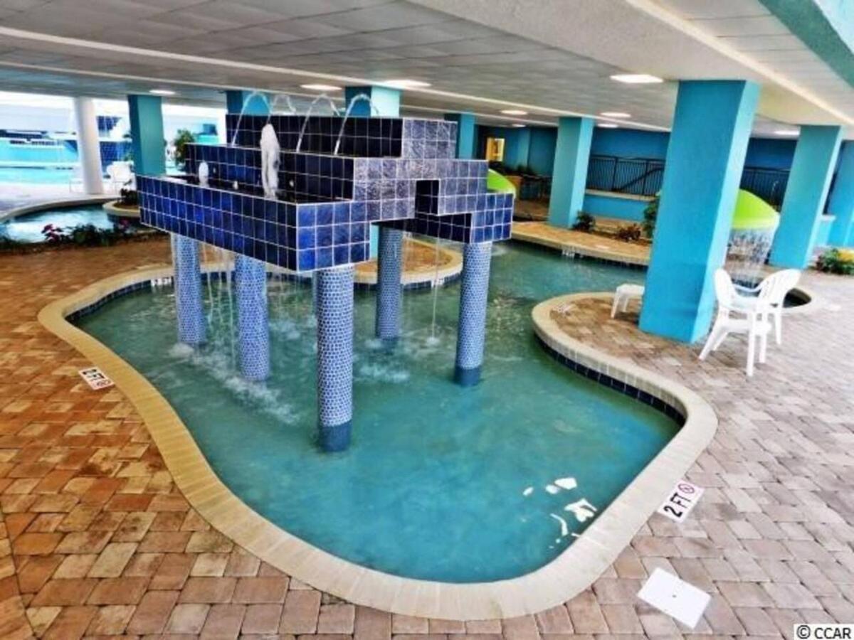 Modern Yet Classy Oceanfront In Landmark! 227 Apartment