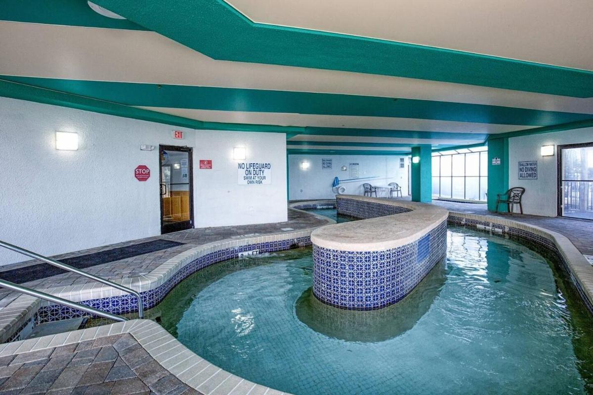 Unique Oceanfront Luxury Suite, Dogs Welcome! 406