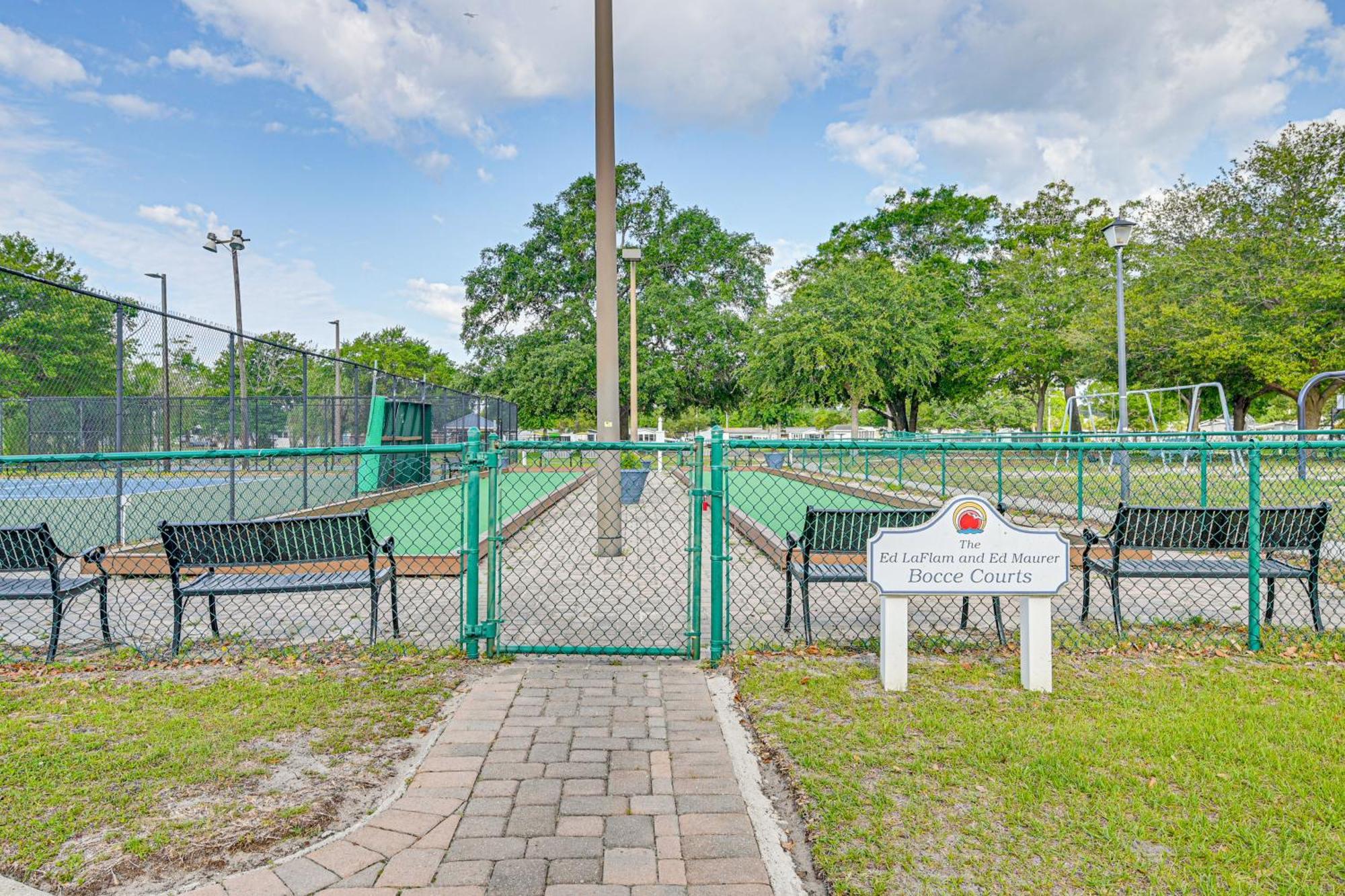 Walk To Surfside With Pool Access Holiday home Myrtle Beach