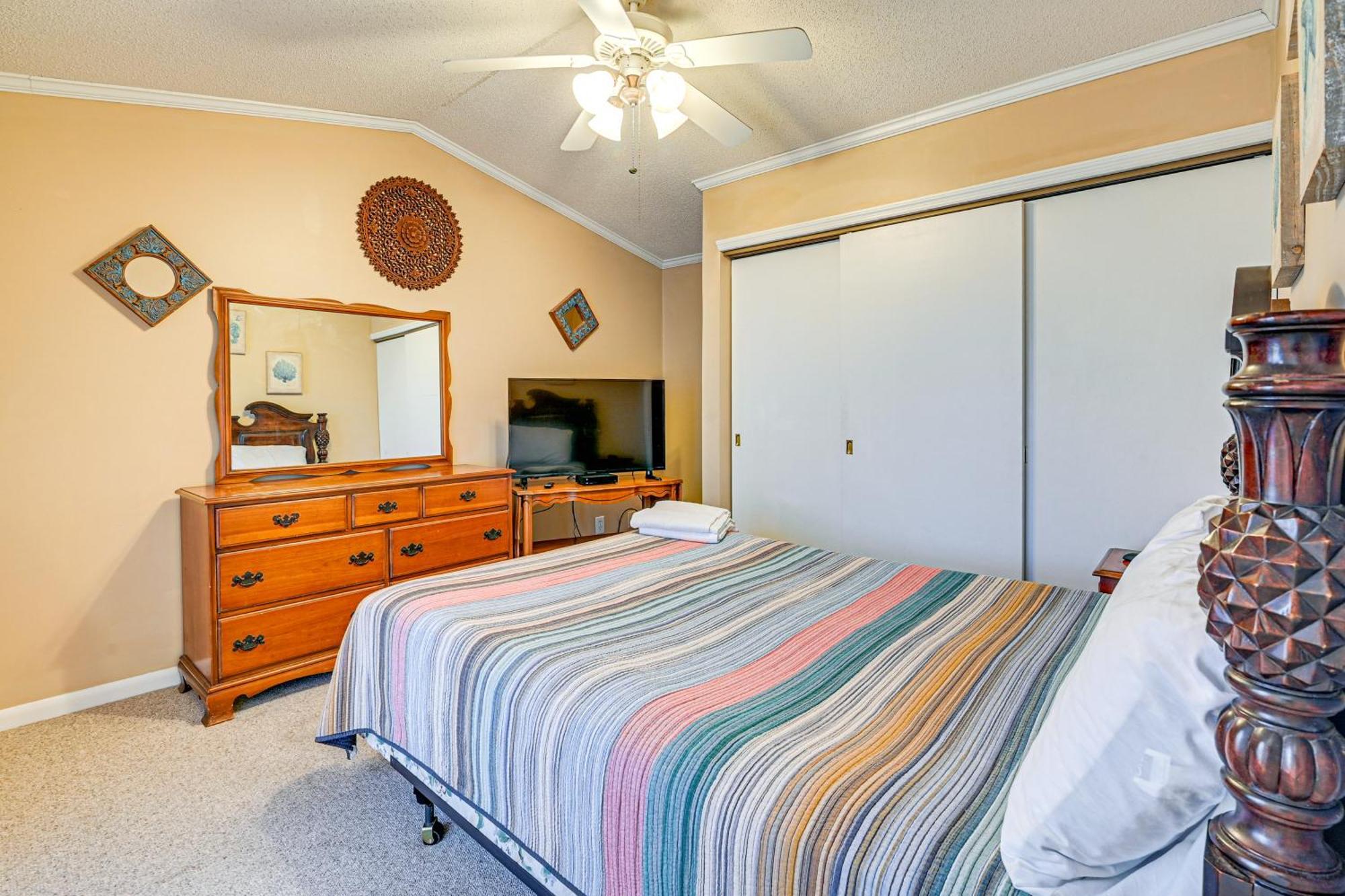Walk To Surfside With Pool Access Myrtle Beach