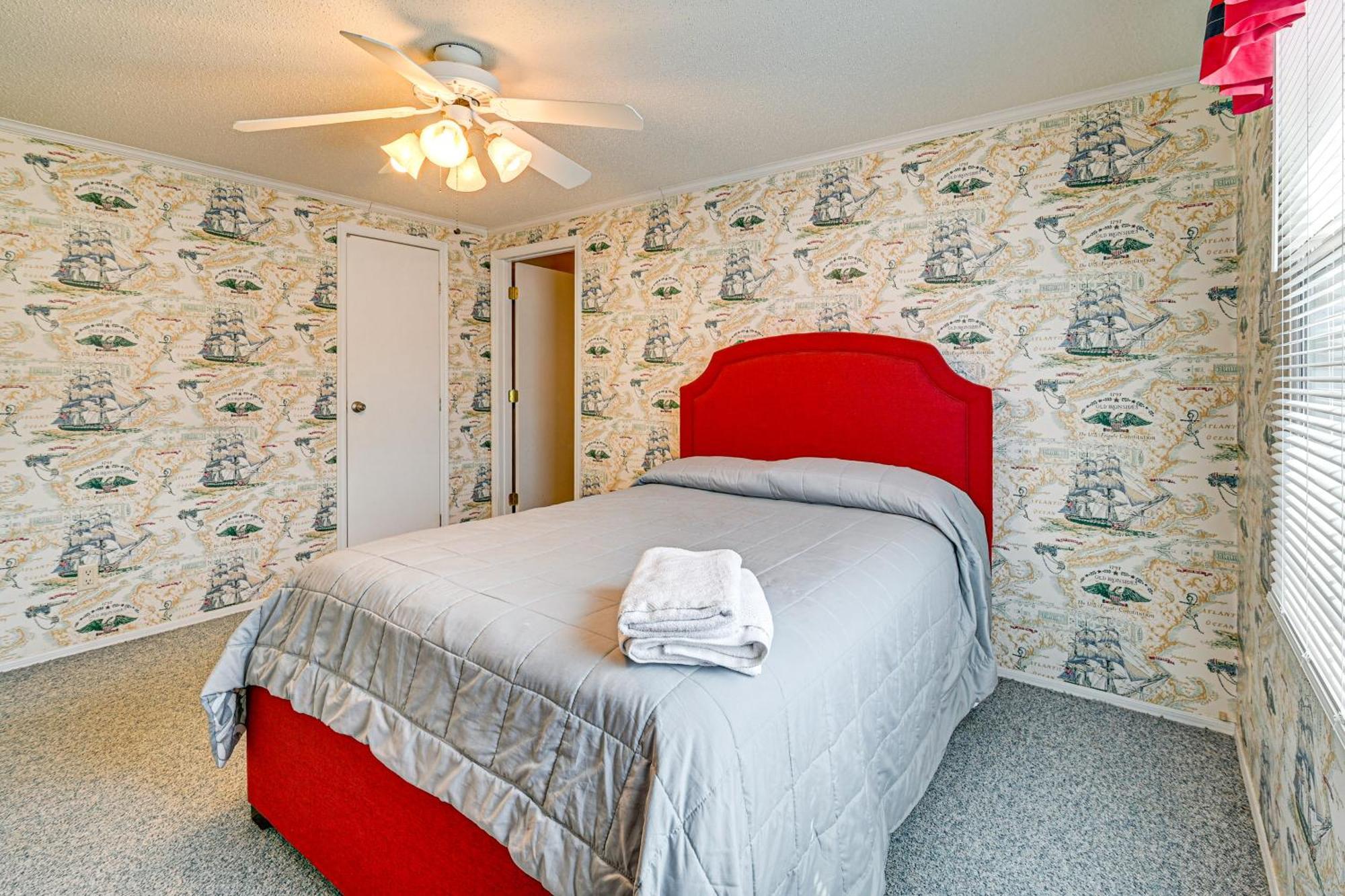 Walk To Surfside With Pool Access Myrtle Beach
