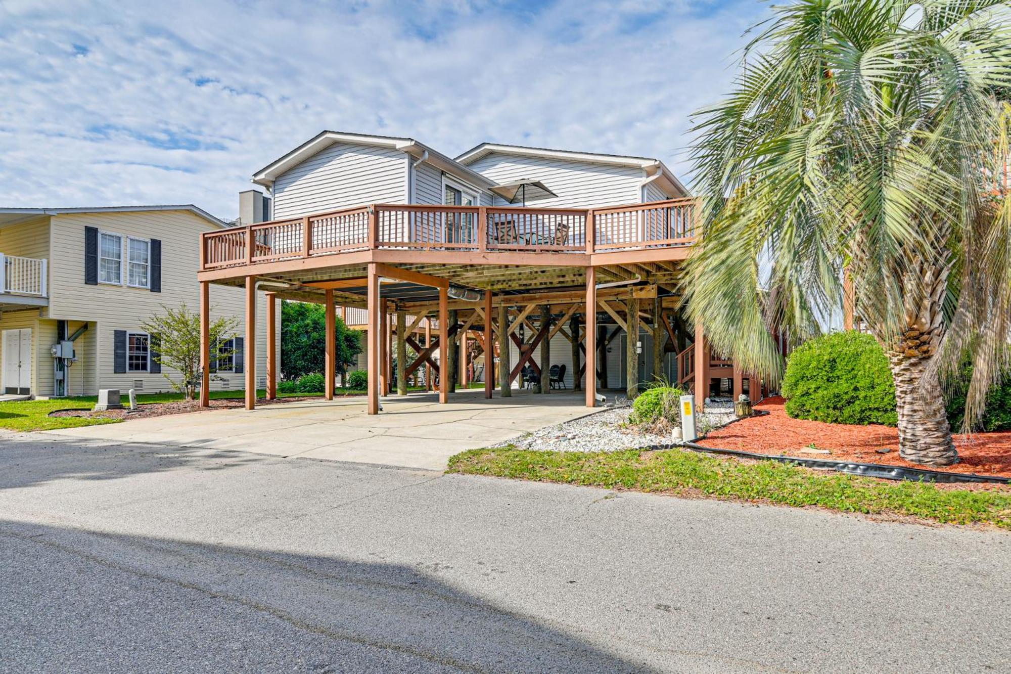 Holiday home Walk To Surfside With Pool Access