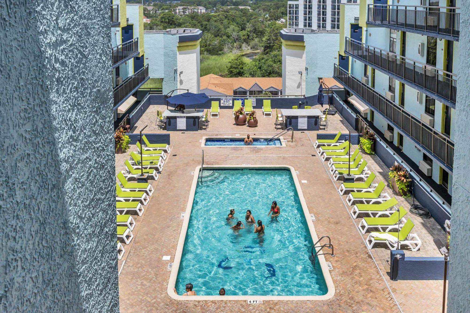 Holiday home Oceanfront Modern W Lazy River Near Boardwalk Myrtle Beach