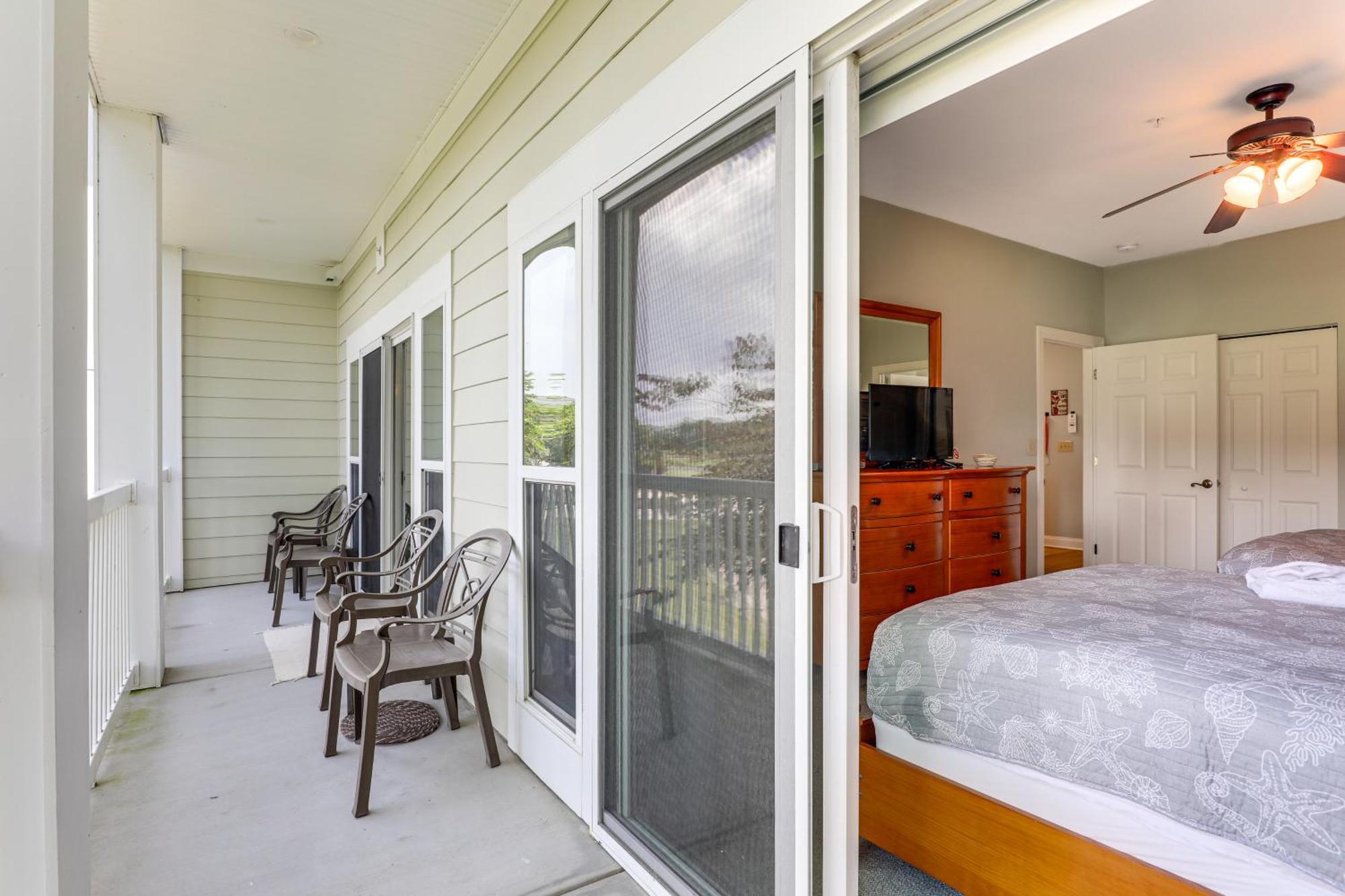 Myrtle Golfers Paradise With Balcony!