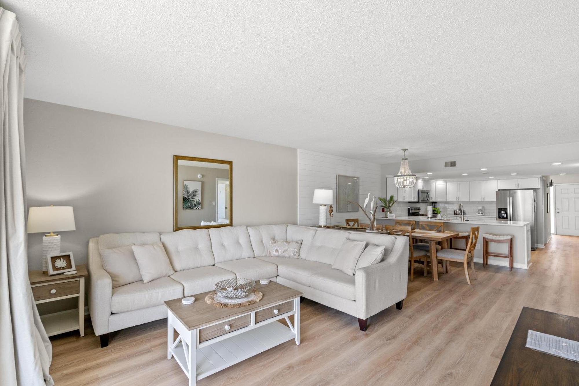 Ocean Towers Club 401 - Oceanfront - Windy Hill Section Holiday home