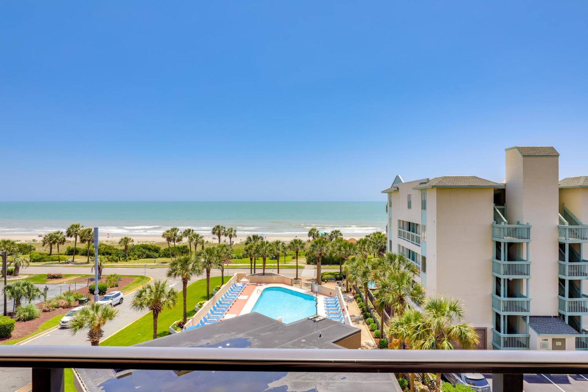 Apartment Walk To Myrtle With Views And Pool Access *