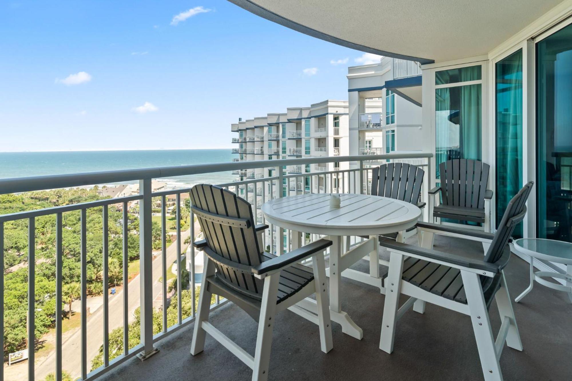 Spacious Luxurious 2b2b Ocean View Sleeps 8 * Myrtle Beach