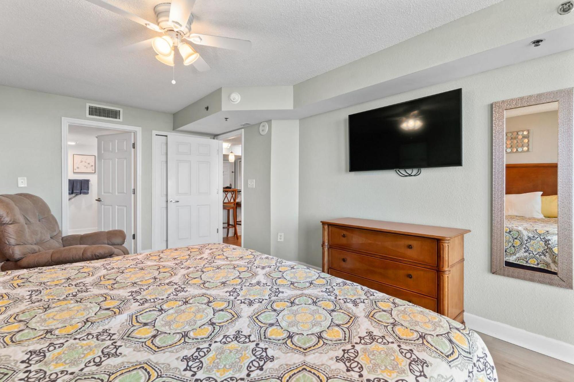 Spacious Luxurious 2b2b Ocean View Sleeps 8 Apartment Myrtle Beach