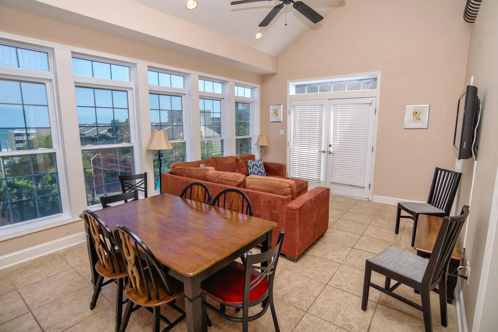 Tuscan Ocean Vista Homes Holiday home *