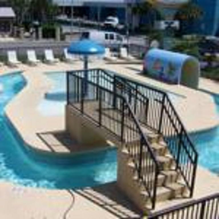 Hotel Wave Rider 4*