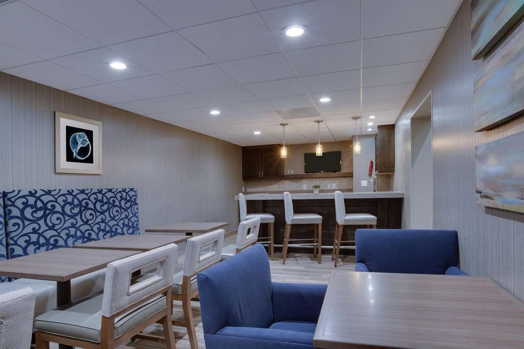 Hampton Northwood Hotel