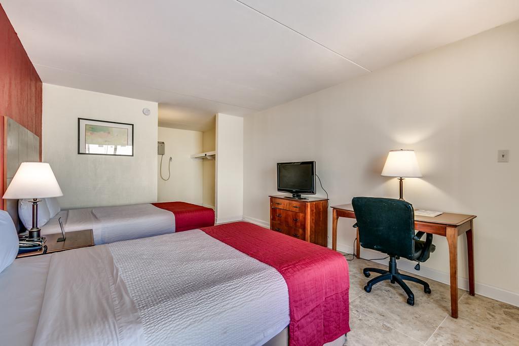 Rodeway Inn *