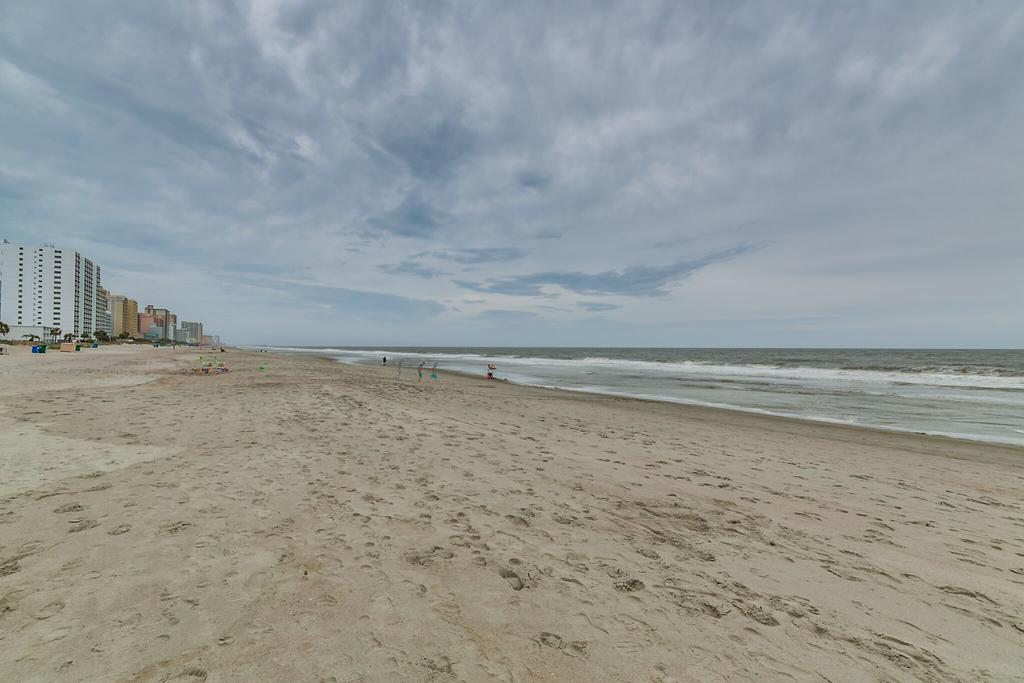 Sea Hawk Oceanfront 2*
