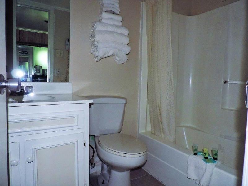 Sea Hawk Oceanfront 2*