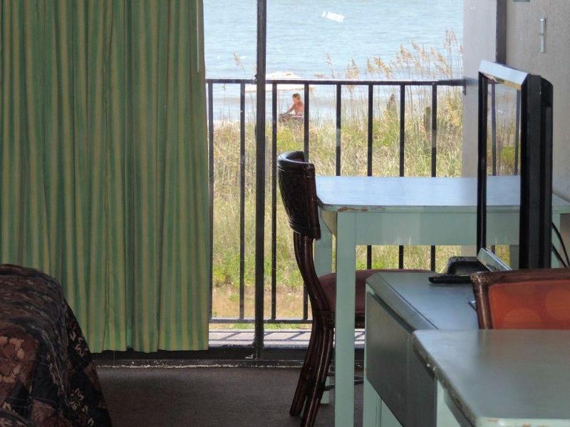 Sea Hawk Oceanfront Motel 2*