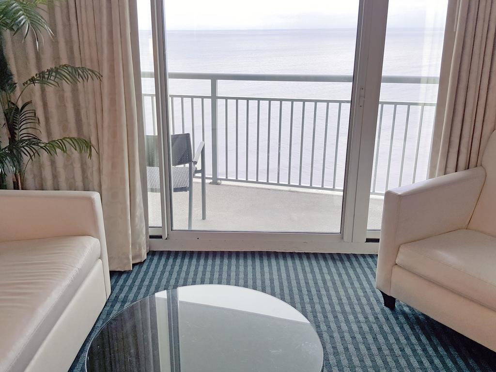 Remodeled Direct Oceanfront, Amazing Views Modern! * Myrtle Beach