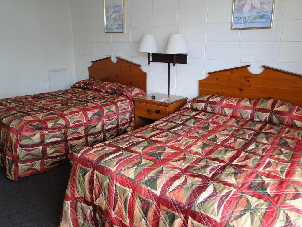 Sea Gypsy Motel *