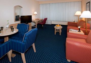 Courtyard By Marriott Myrtle Broadway 3*