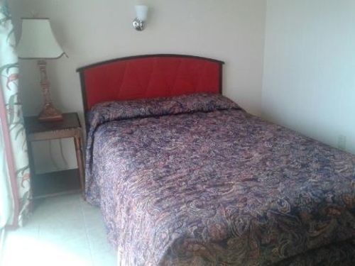 Fountainbleau Motel 2*