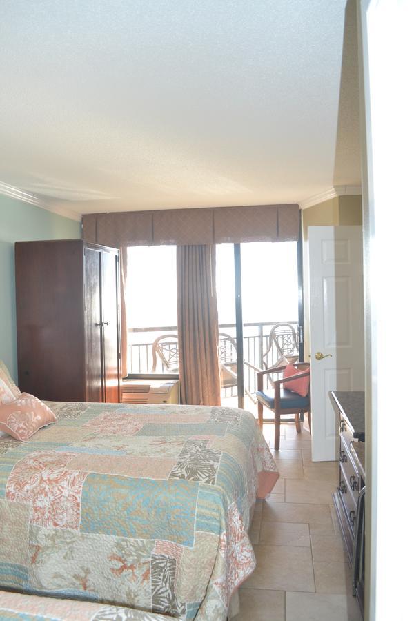 Patricia Grand 1806 Apartment