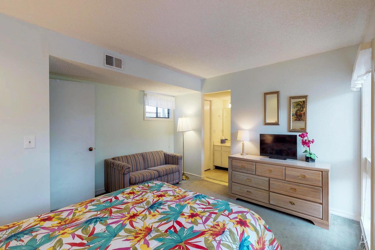 Hotel Arcadian Dunes 18-272