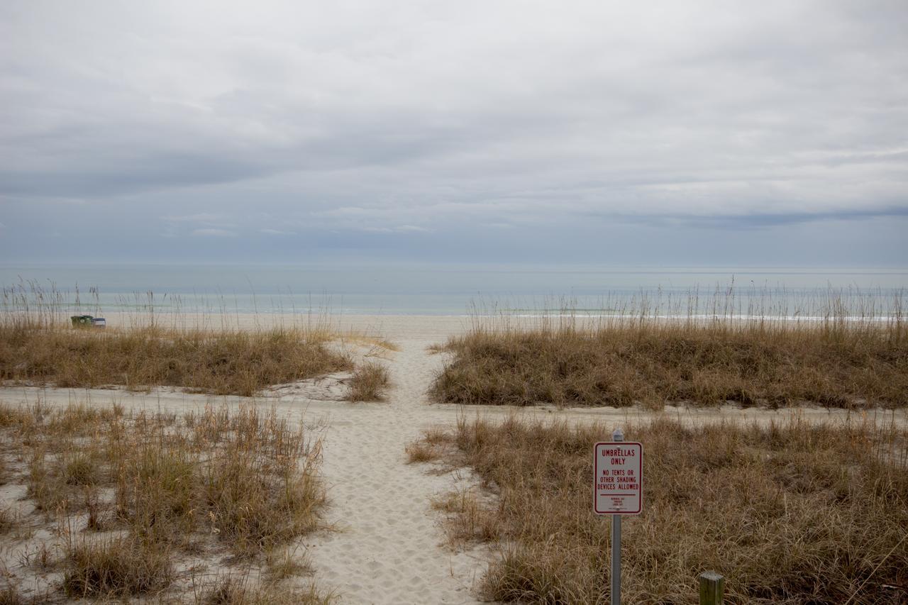 Location!!! Oceanfront At Meridian Plaza 3* Myrtle Beach