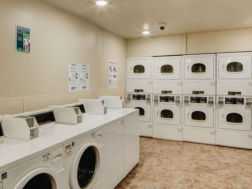 Woodspring Suites Hotel