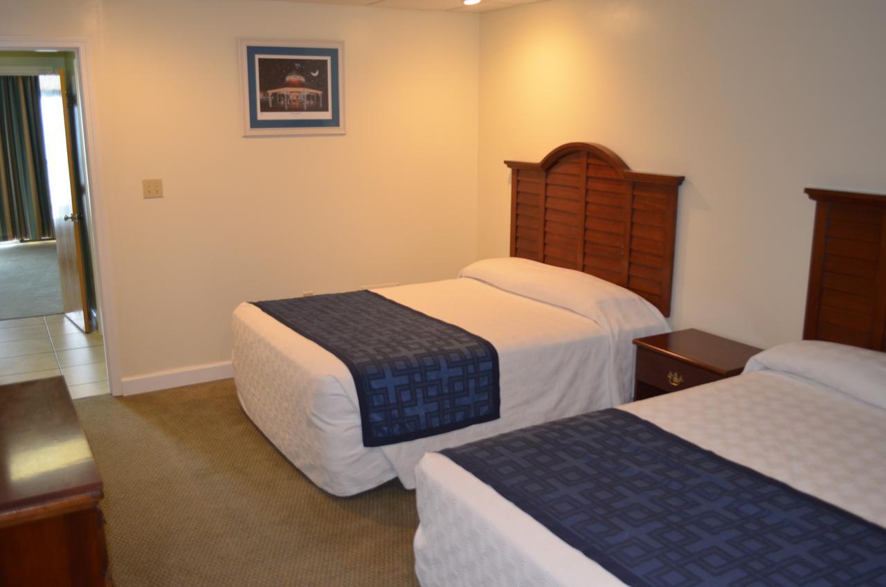 Sands South 3*