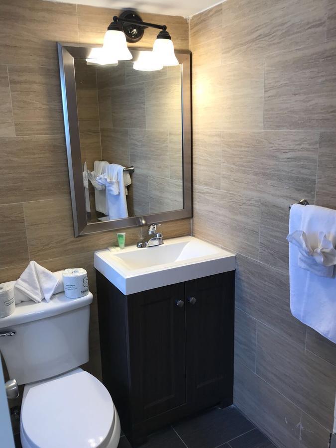 Ocean Breeze Motel 2*