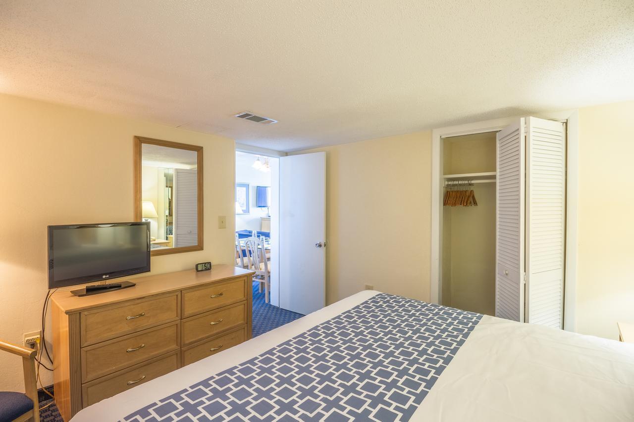 Resort Yachtsman Oceanfront