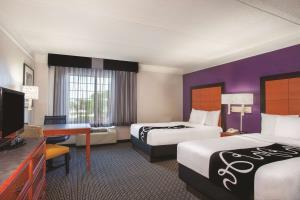 Courtyard By Marriott Myrtle Broadway Hotel 3*