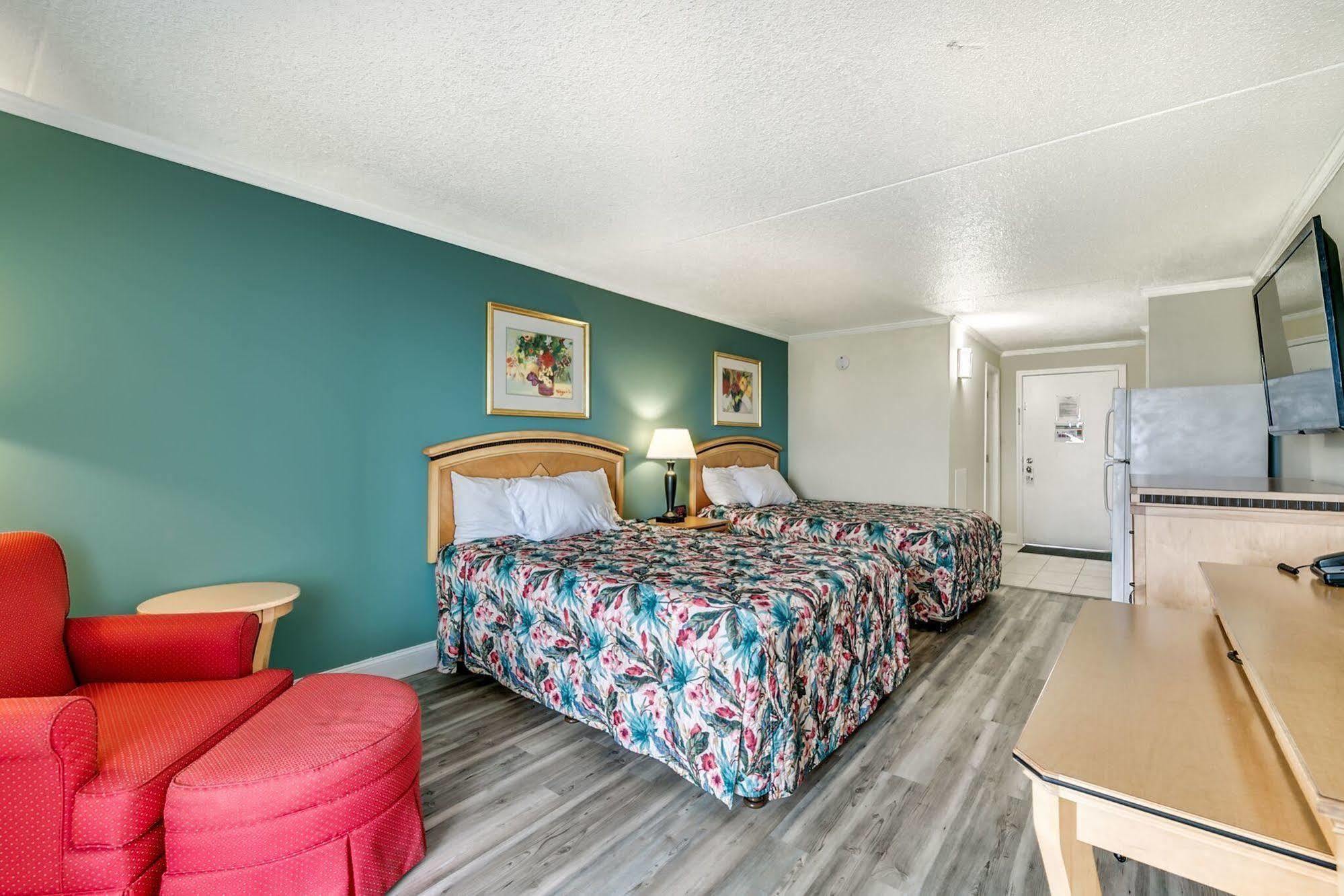 Sea Hawk Oceanfront Motel