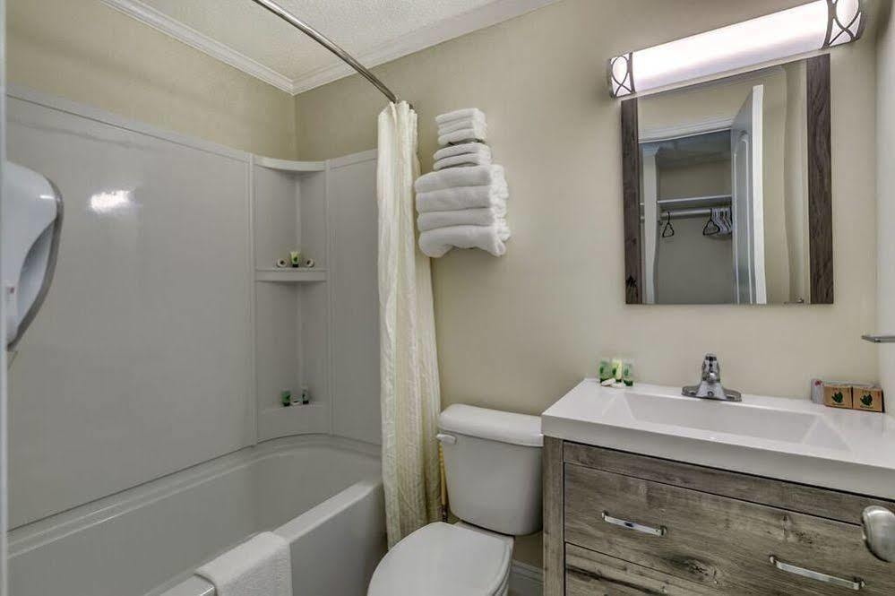 Motel Sea Hawk Oceanfront