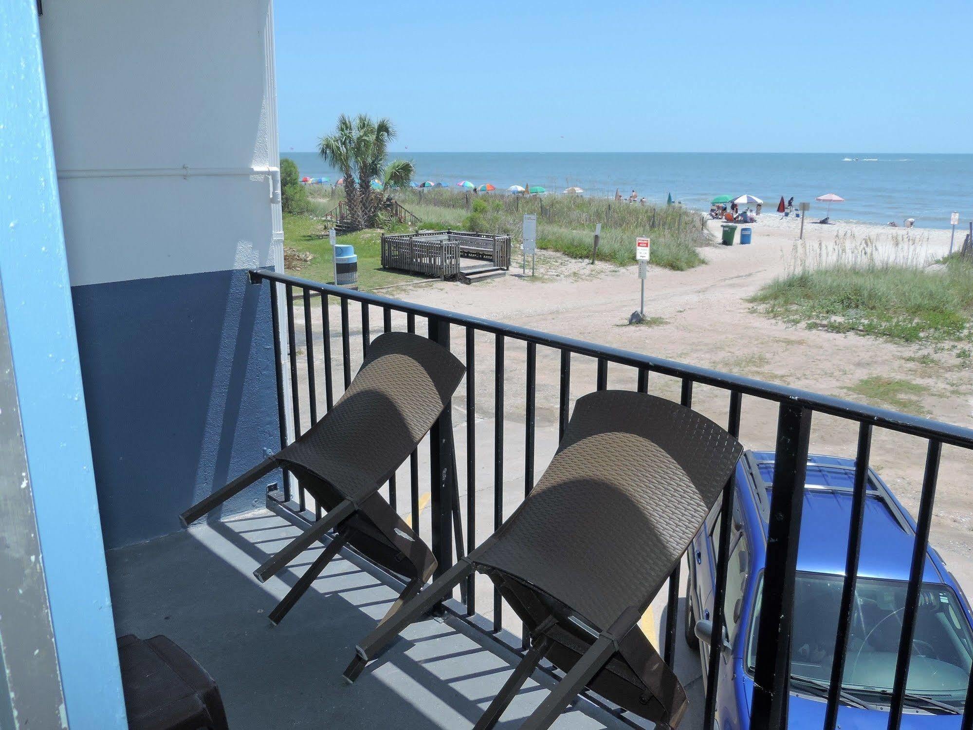 Sea Hawk Oceanfront Motel