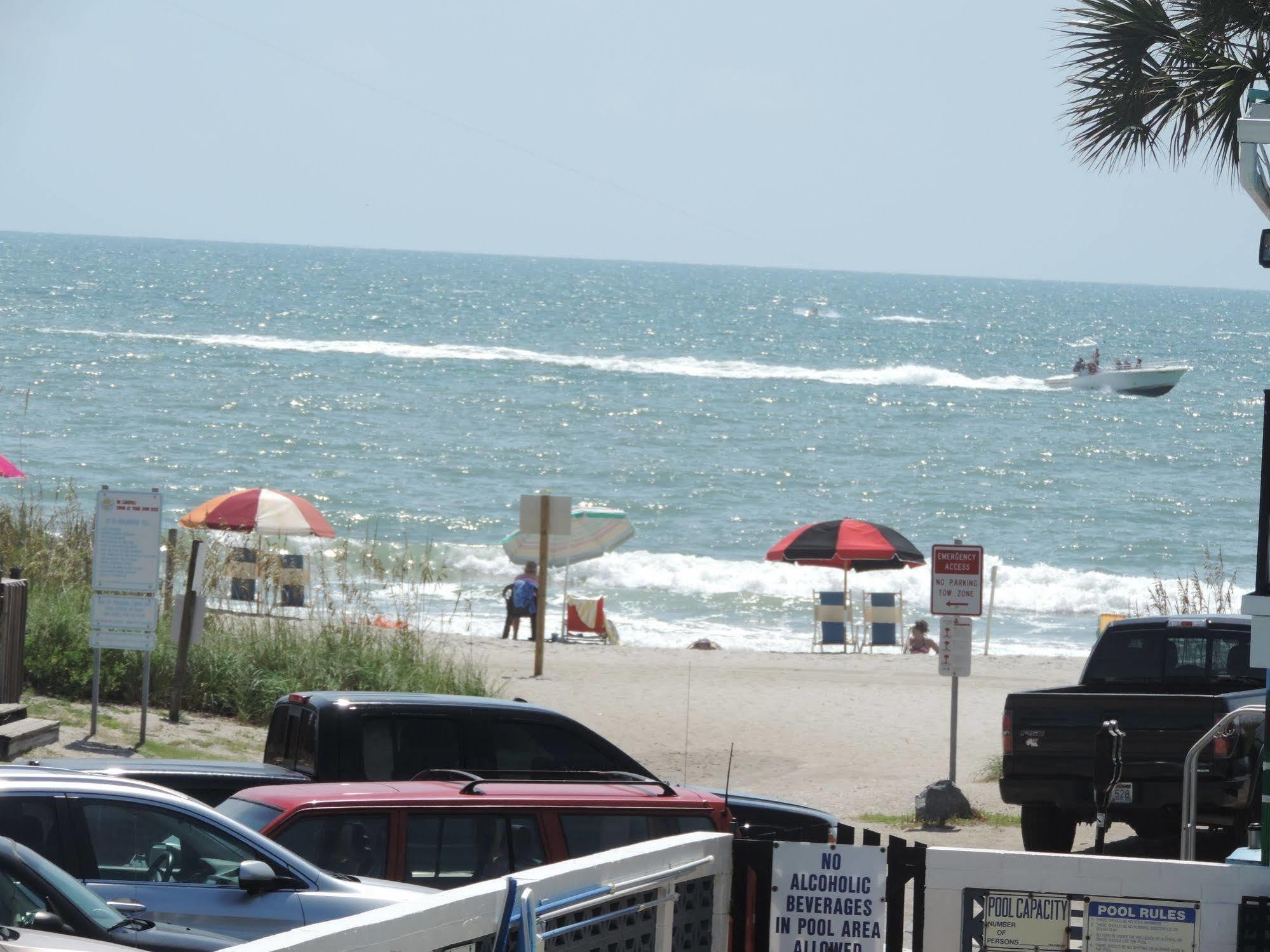 Sea Hawk Oceanfront Motel 2*