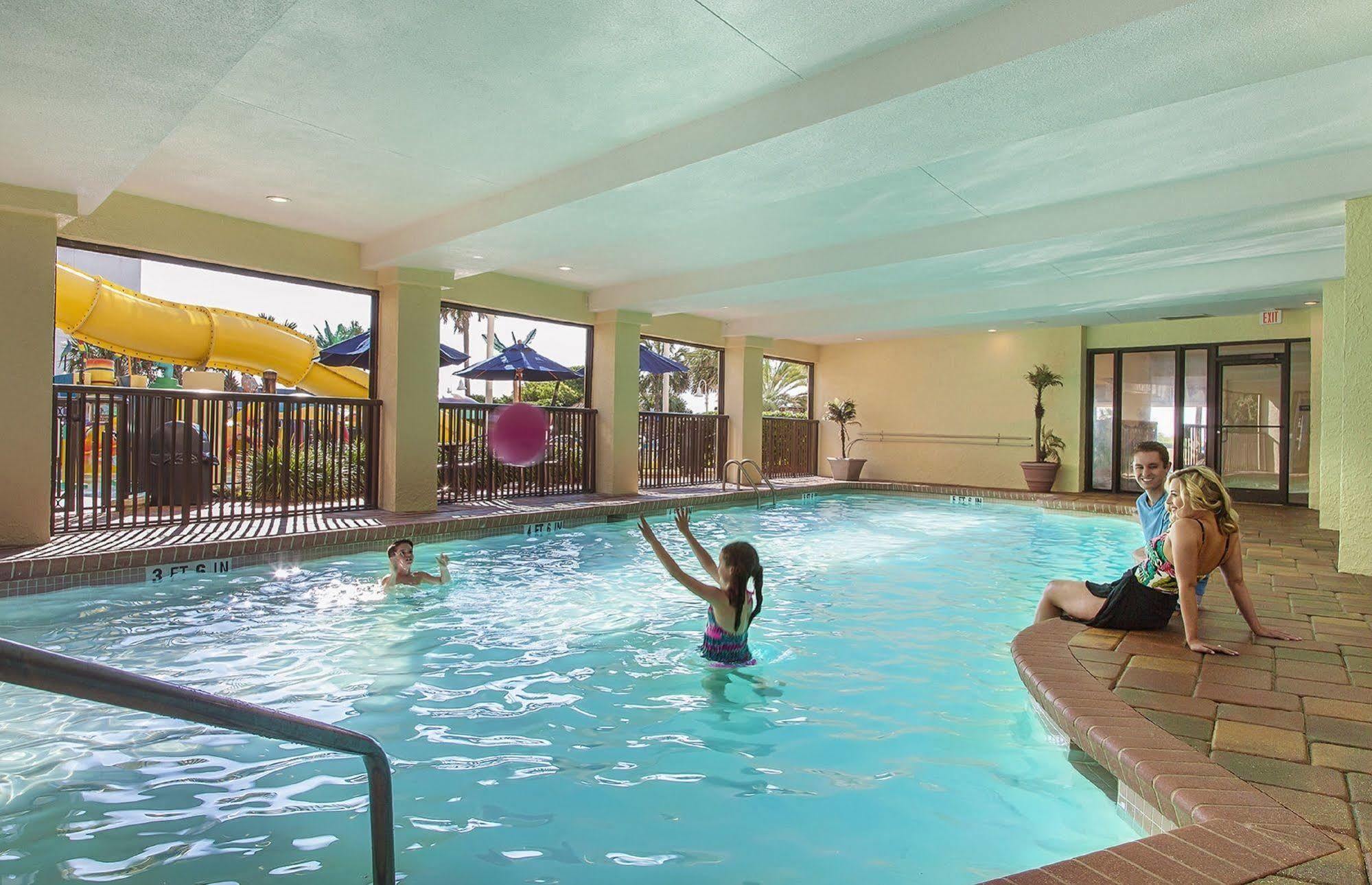 Sea Crest Oceanfront Resort 3*