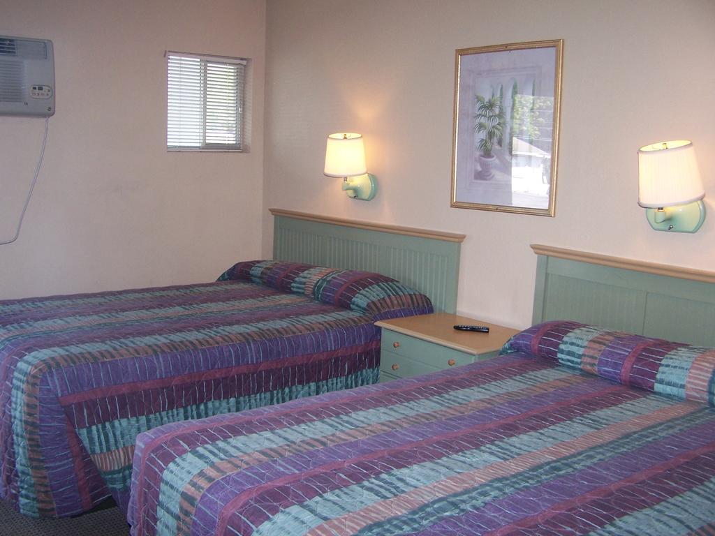 Hotel Wave Rider 4*