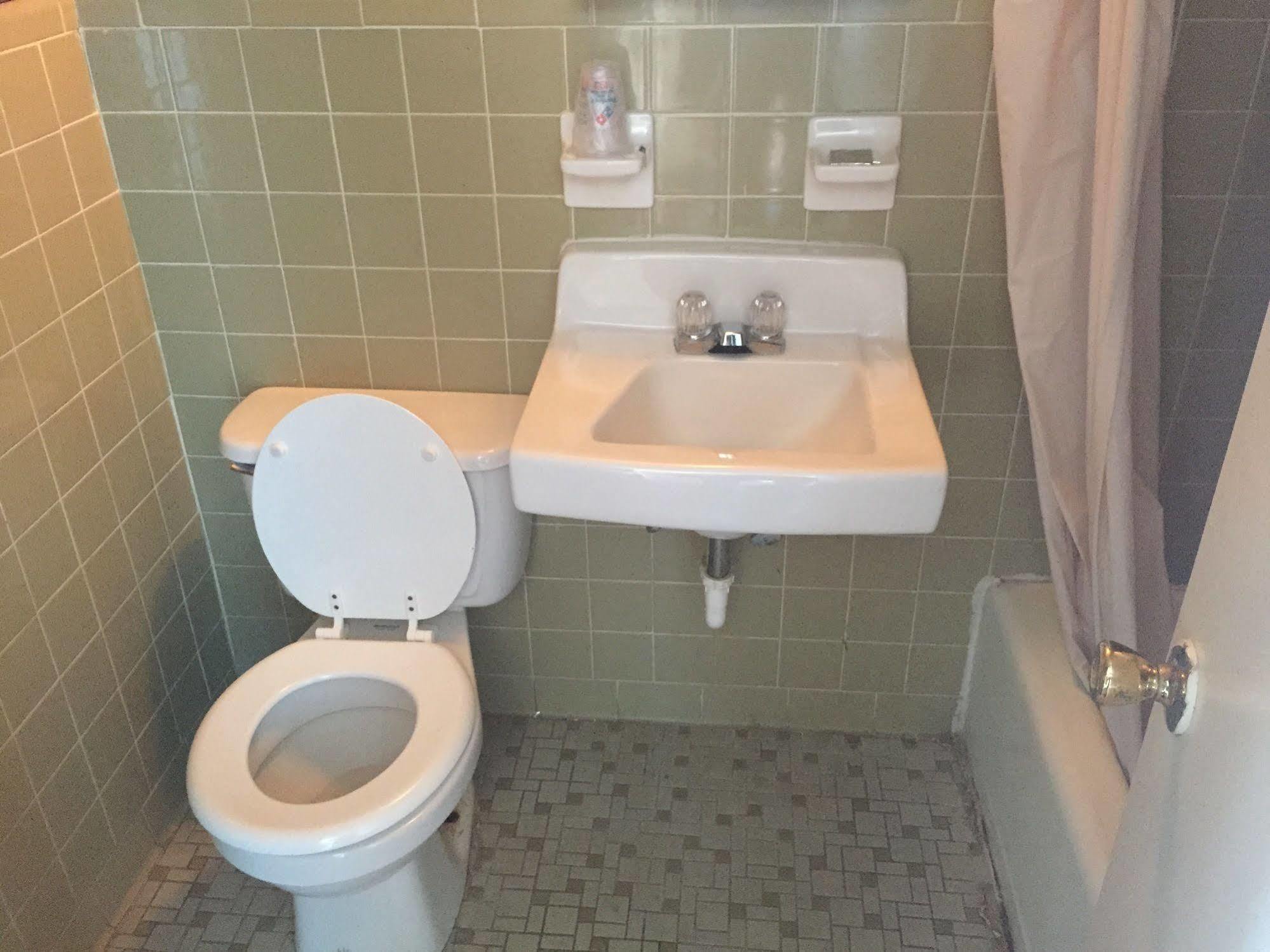 Coral Sands Motel 2*
