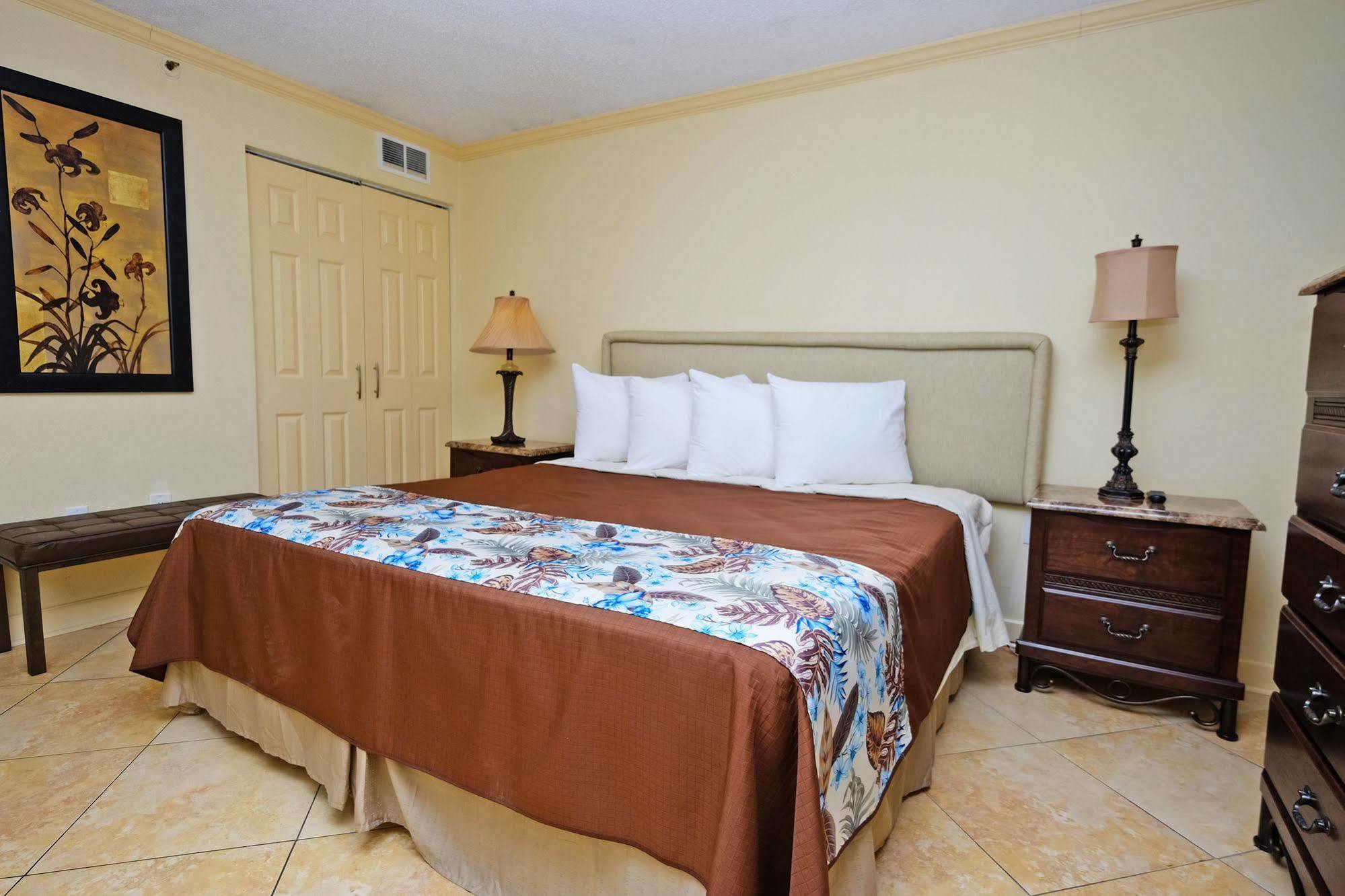 Meridian Plaza By Vacations Hotel 3*