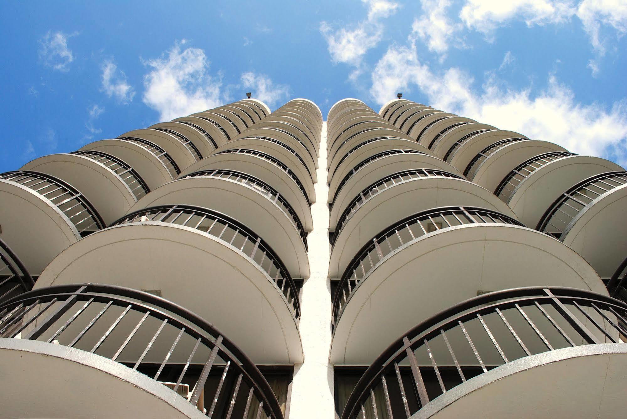 Hotel Meridian Plaza By Vacations