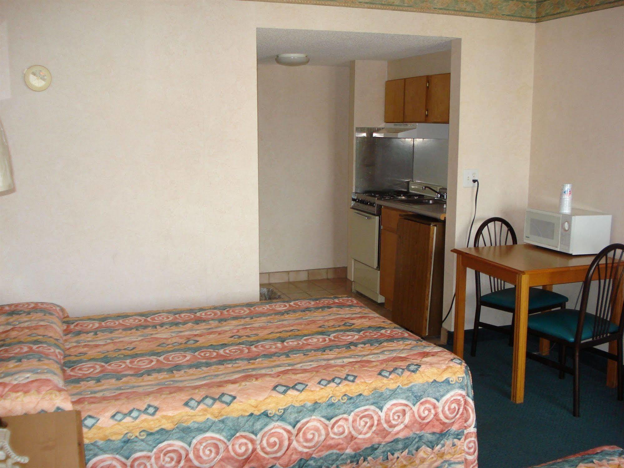 Motel The Virginian 2*