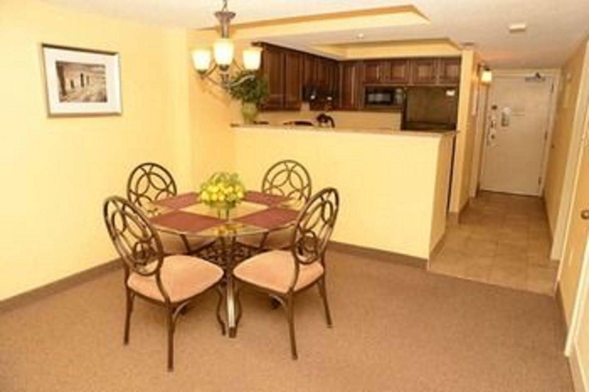 Colony Resort 3*