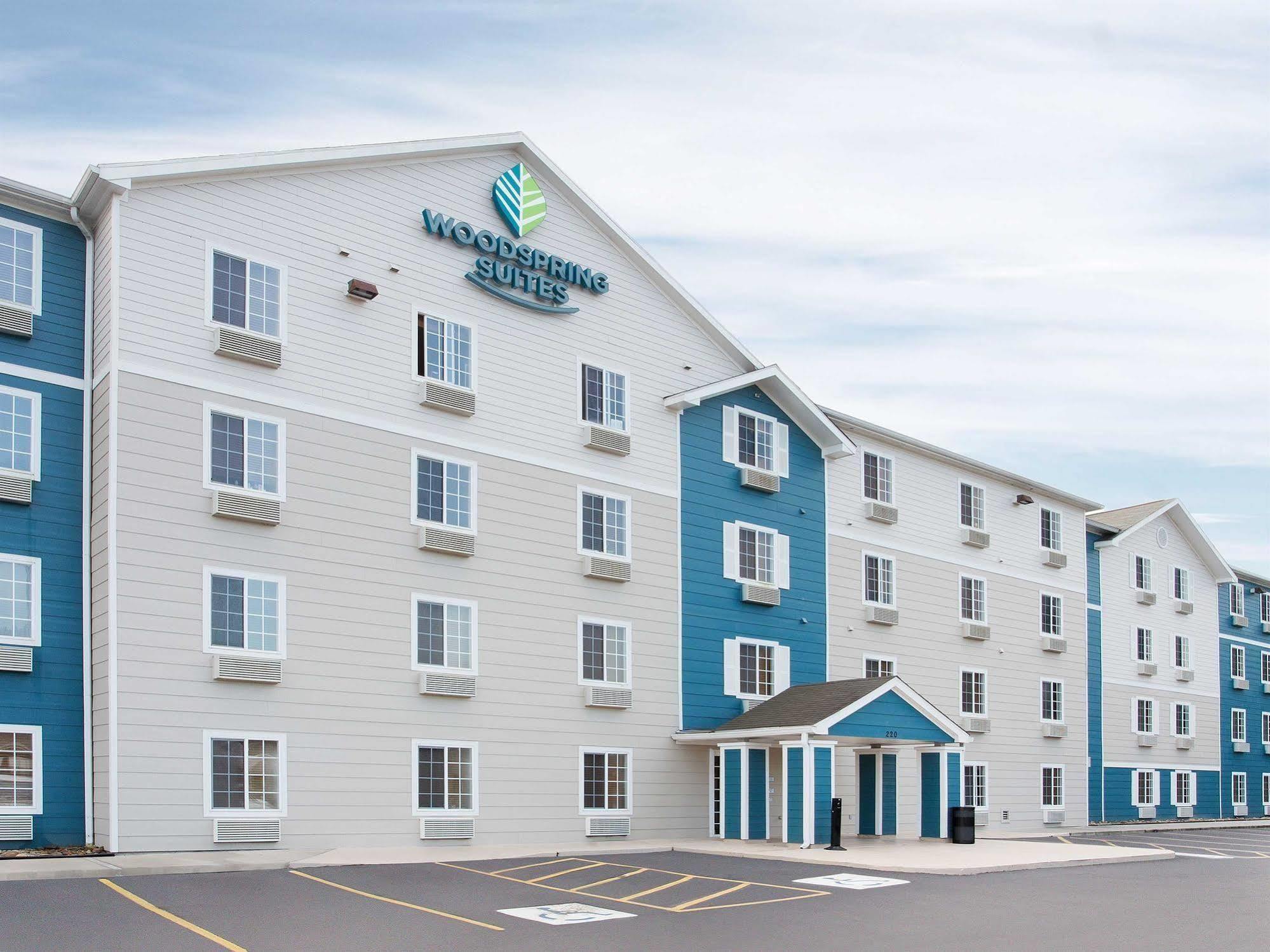 Woodspring Suites Hotel