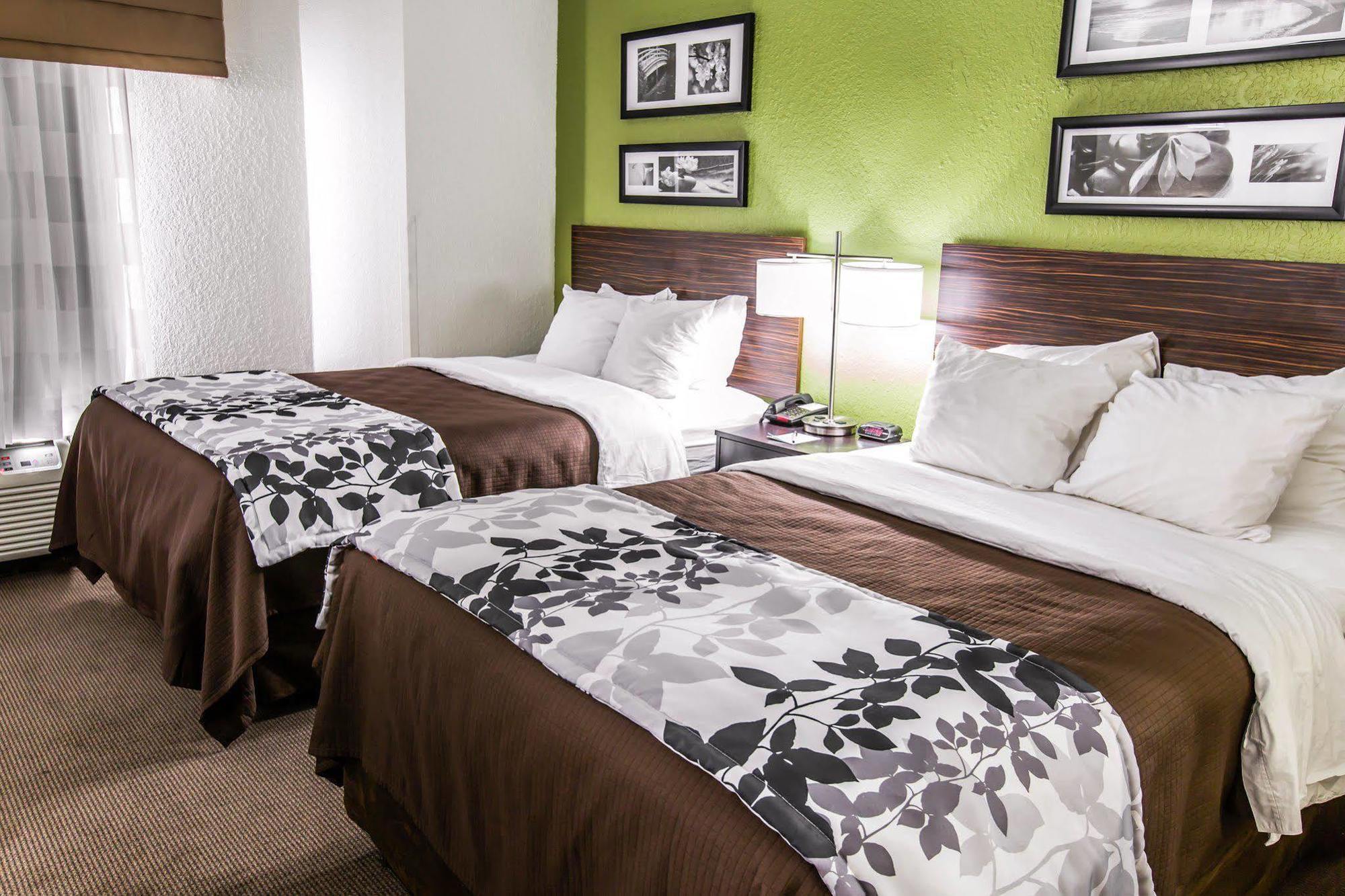 Hotel Sleep Near Outlets