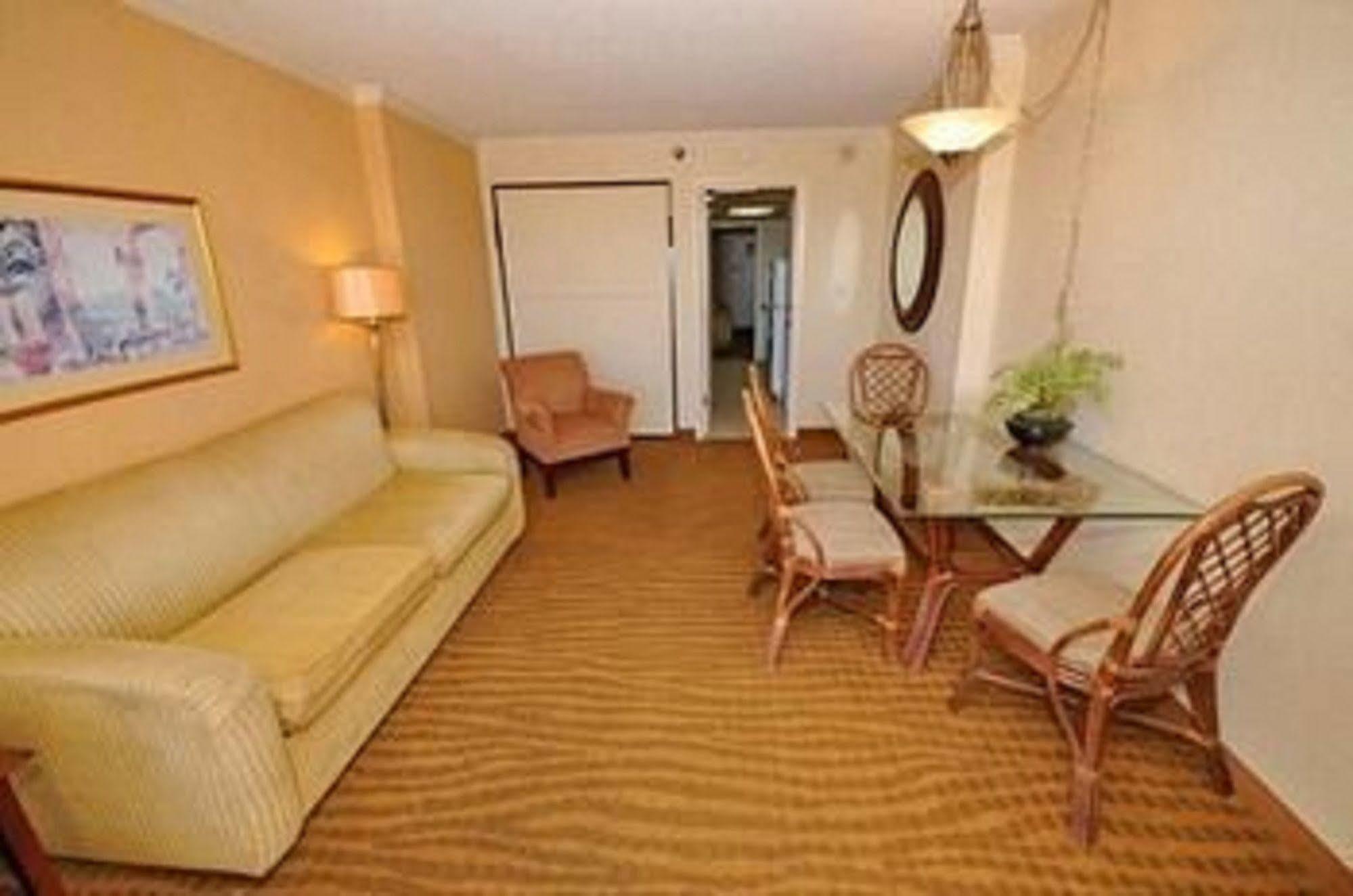 Hotel Units At Caravelle By Elliott Myrtle Beach